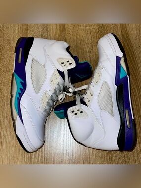 Air Jordan 5 Retro “Grape” 2015 Men’s 11 Women’s 12.5 PreOwned
